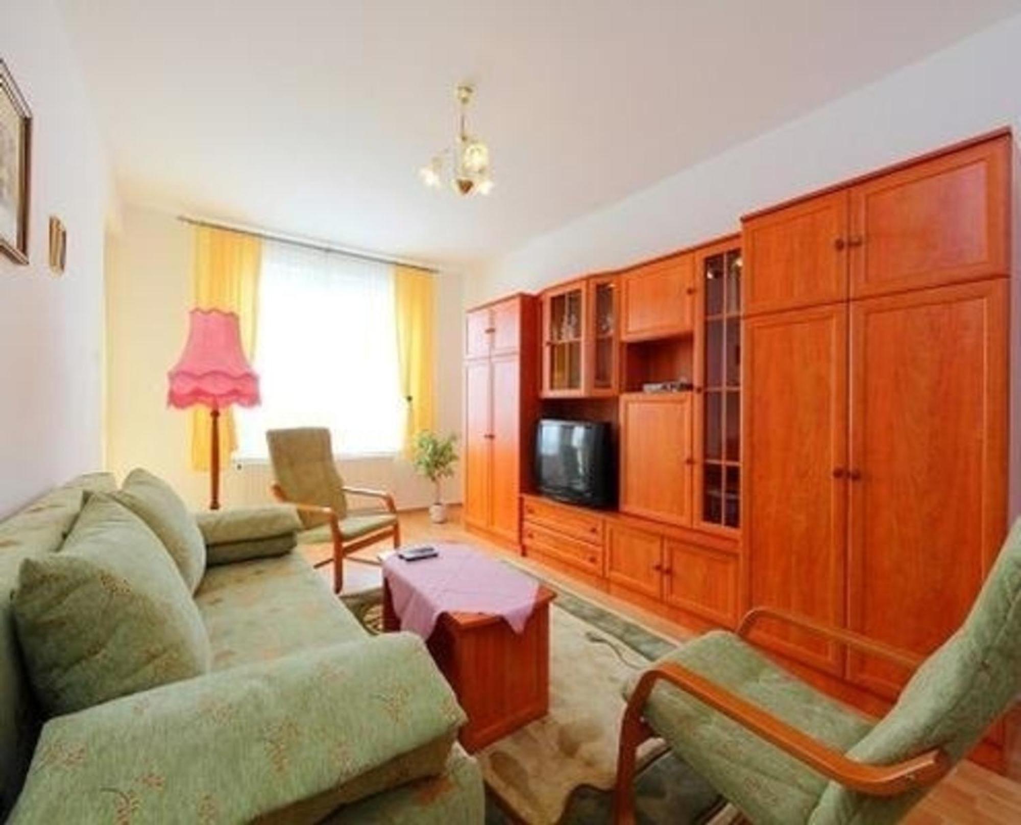 Moderne Ferienwohnung In Buekfuerd Mit Gepflegtem Garten 외부 사진